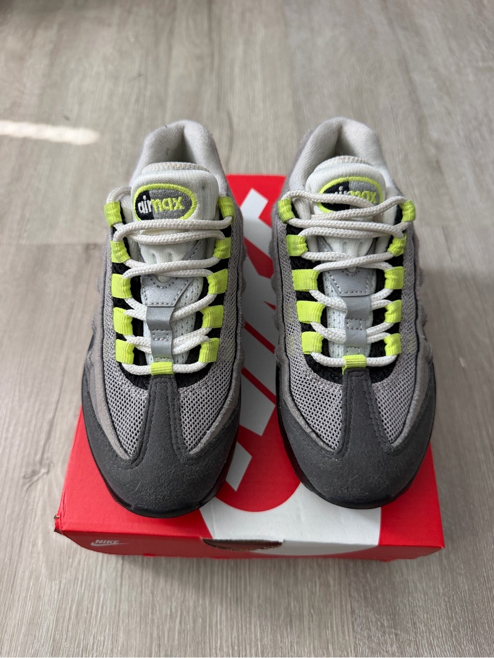 Nike Air Max 95 Kids Sz 13c Black Neon Yellow